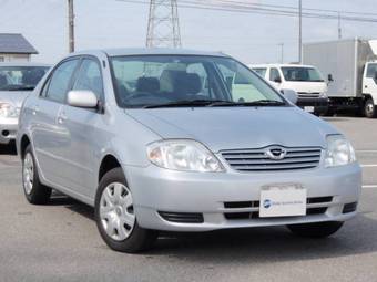 2004 Toyota Corolla Images