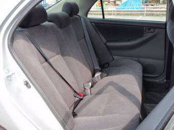 2004 Toyota Corolla Pics