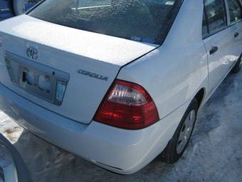 2004 Toyota Corolla Pictures