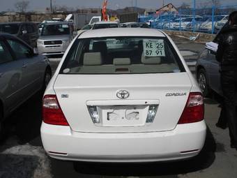 2004 Toyota Corolla Photos