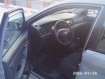 2004 Toyota Corolla Photos