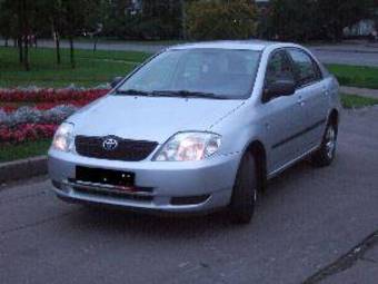 2004 Toyota Corolla Pictures