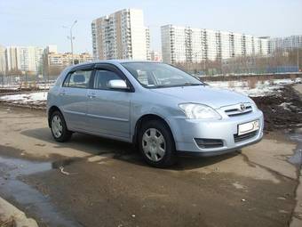 2004 Toyota Corolla Photos