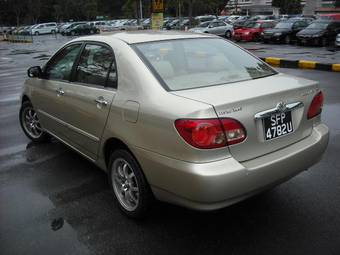 2004 Toyota Corolla Pictures