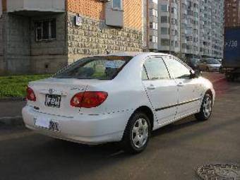 2004 Toyota Corolla Photos