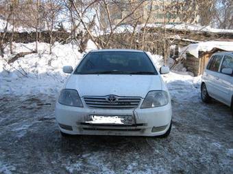 2004 Toyota Corolla Photos