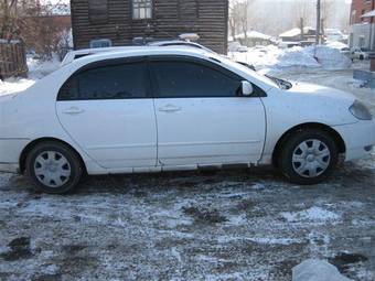 2004 Toyota Corolla Photos