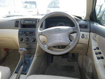 2004 Toyota Corolla Photos