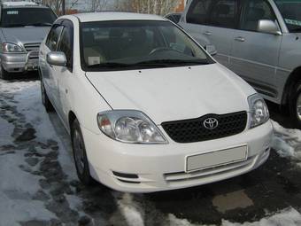 2004 Toyota Corolla Photos