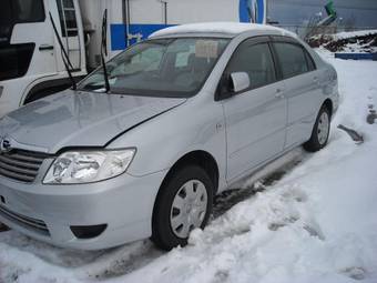 2004 Toyota Corolla Photos