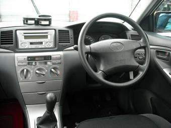 2004 Toyota Corolla Photos