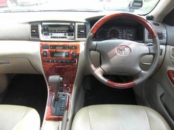 2004 Toyota Corolla Photos