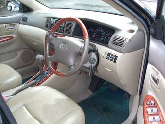 2004 Toyota Corolla Pictures