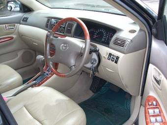 2004 Toyota Corolla Pictures