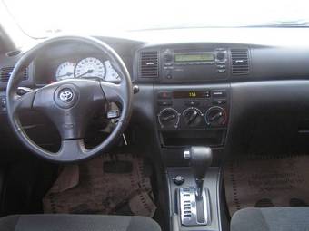 2004 Toyota Corolla Photos