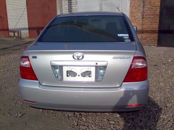 2004 Toyota Corolla Pictures
