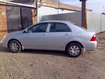 2004 Toyota Corolla Photos