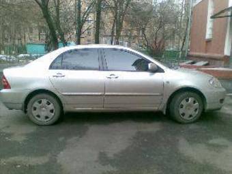 2004 Toyota Corolla Pics
