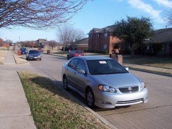 2004 Toyota Corolla Pics