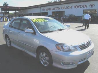 2004 Toyota Corolla Photos