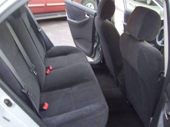 2004 Toyota Corolla Images