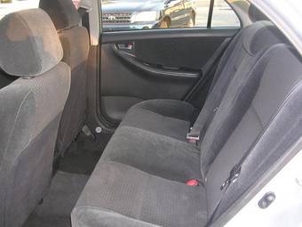 2004 Toyota Corolla Pictures