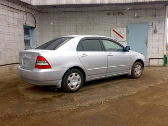 2004 Toyota Corolla Pictures