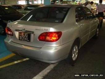 2004 Toyota Corolla Pictures