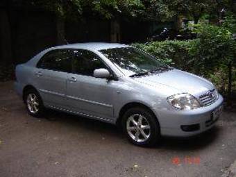2004 Toyota Corolla Photos