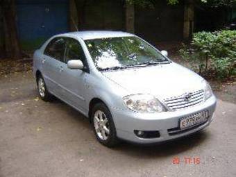 2004 Toyota Corolla Photos