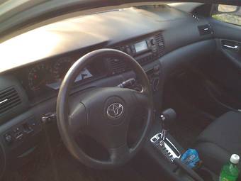 2004 Toyota Corolla Photos