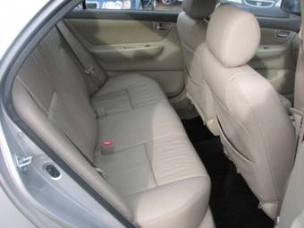 2004 Toyota Corolla Images