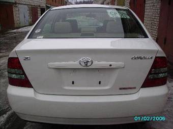 2004 Toyota Corolla Pics