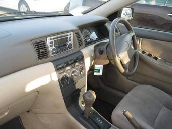 2004 Toyota Corolla Photos