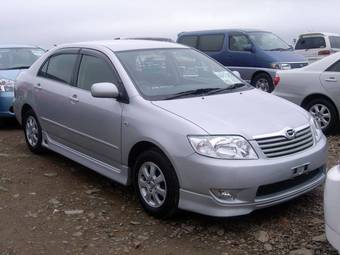 2004 Toyota Corolla Pictures