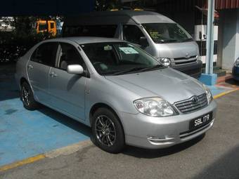 2004 Toyota Corolla Photos
