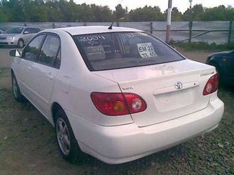2004 Toyota Corolla Pictures