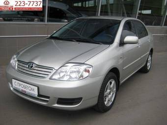 2004 Toyota Corolla Pictures