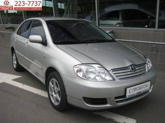 2004 Toyota Corolla Photos