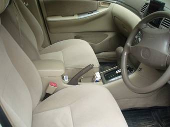 2004 Toyota Corolla Pictures