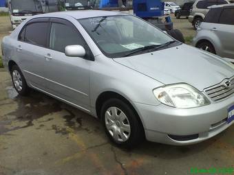 2004 Toyota Corolla Photos