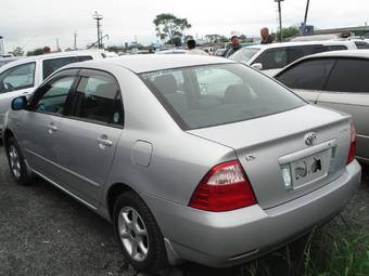 2004 Toyota Corolla Pictures