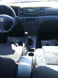 2004 Toyota Corolla Photos