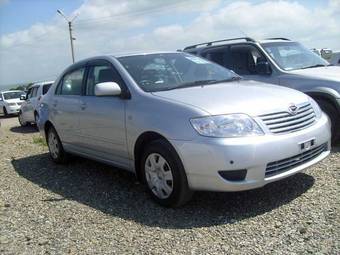 2004 Toyota Corolla Pictures