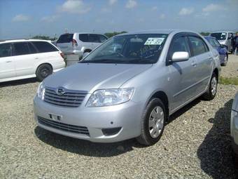 2004 Toyota Corolla Pics