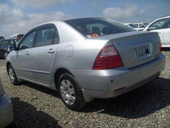 2004 Toyota Corolla Pictures