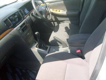 2004 Toyota Corolla Photos