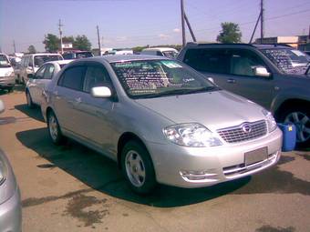 2004 Toyota Corolla Photos