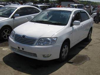2004 Toyota Corolla Pictures