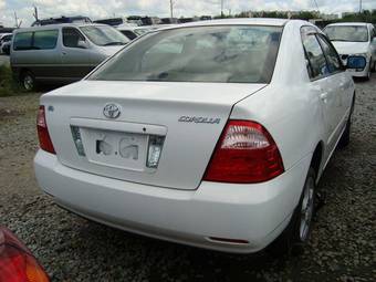 2004 Toyota Corolla Photos